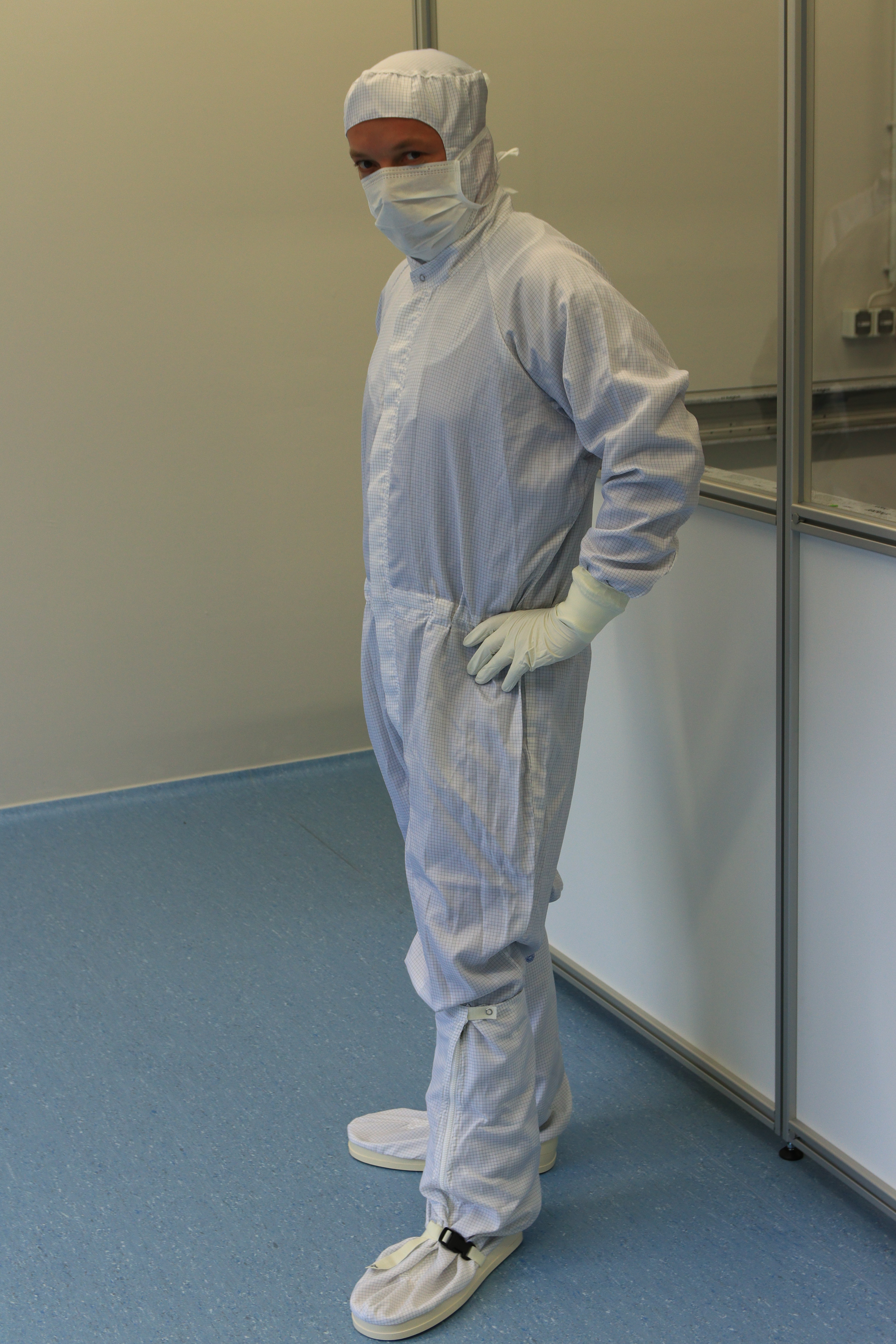 Reinraumkleidung zum Schutz vor schädigenden Partikeln